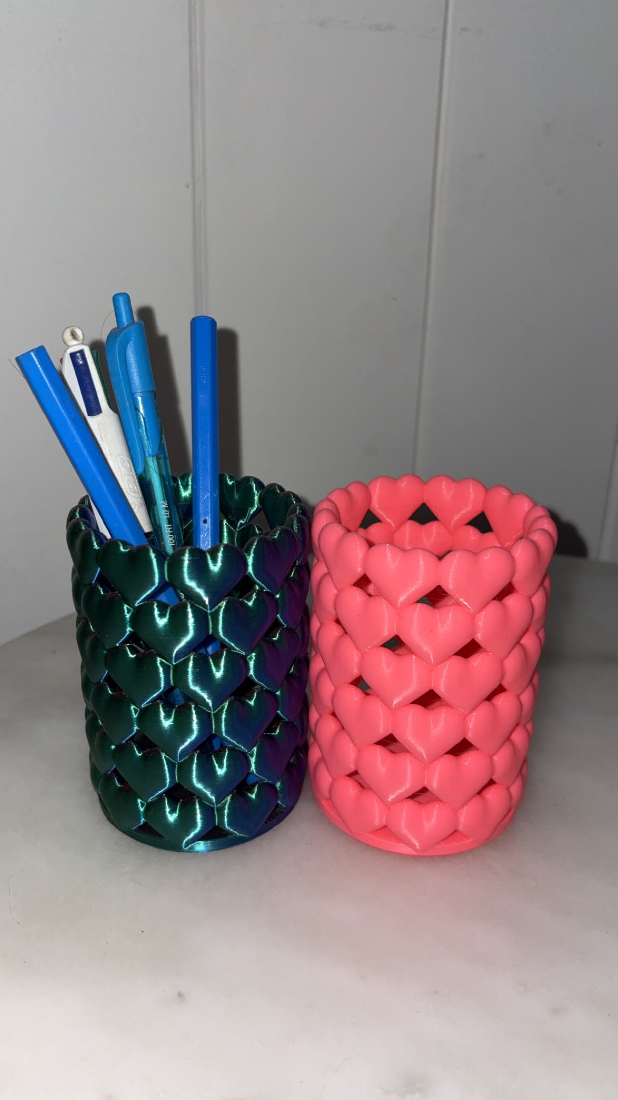 Heart pen holder